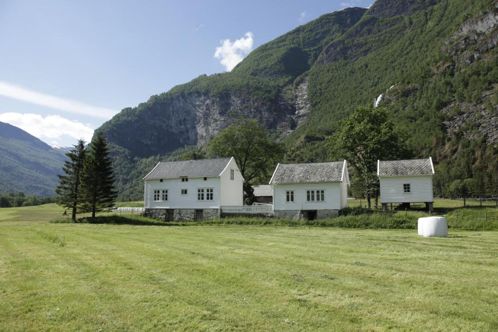 Brekke Gard Hostel Флам Экстерьер фото